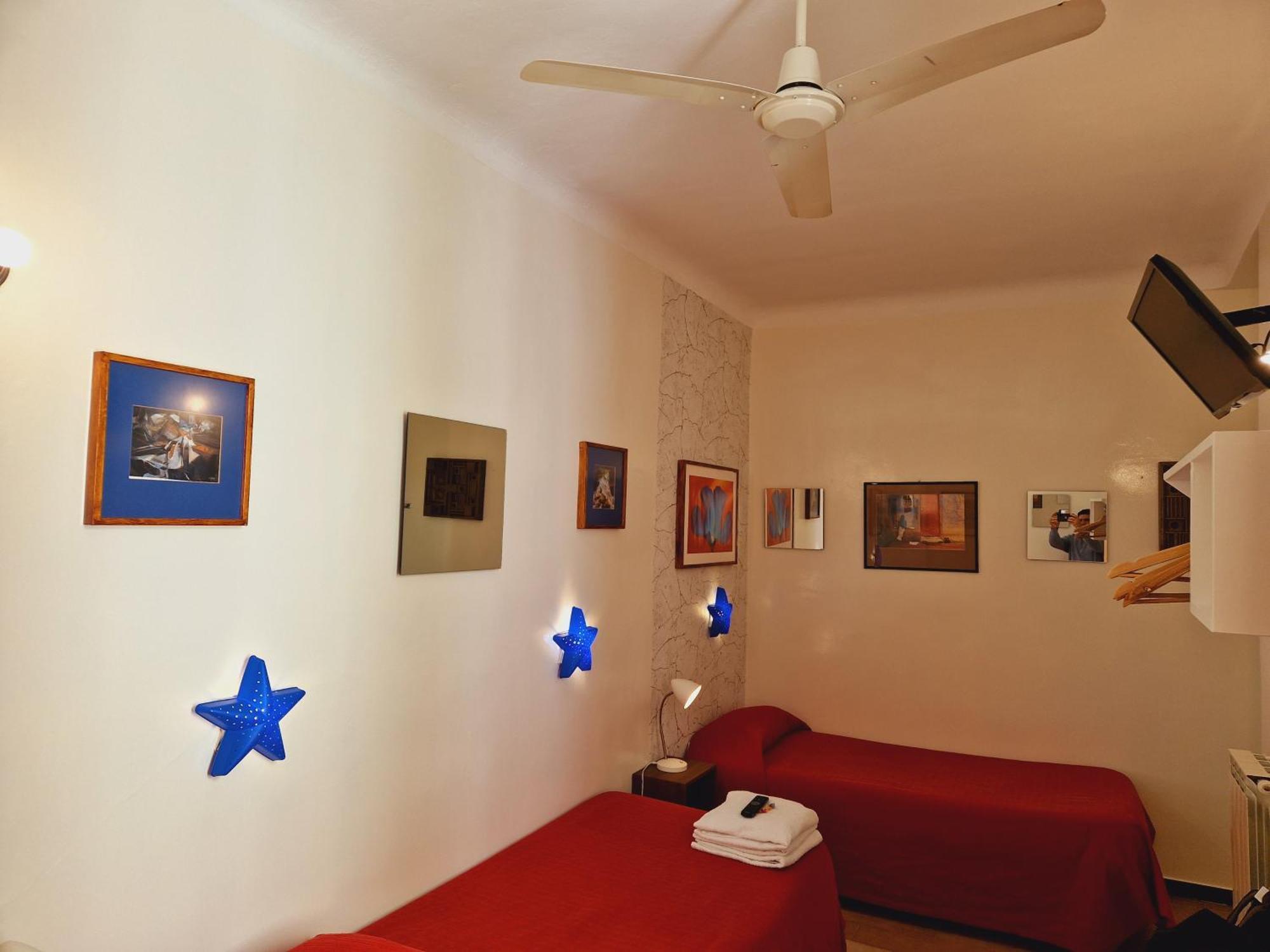 Guest house Casa De Huespedes Dolce