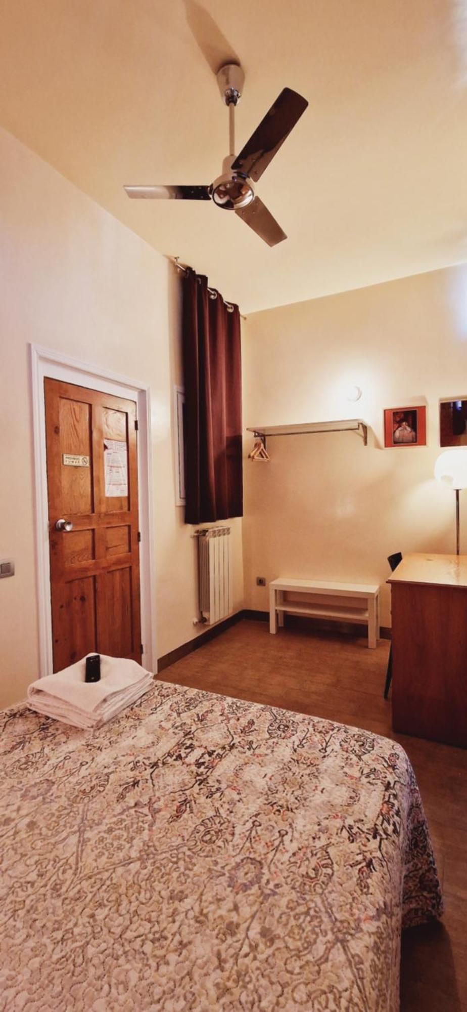 Guest house Casa De Huespedes Dolce Madrid