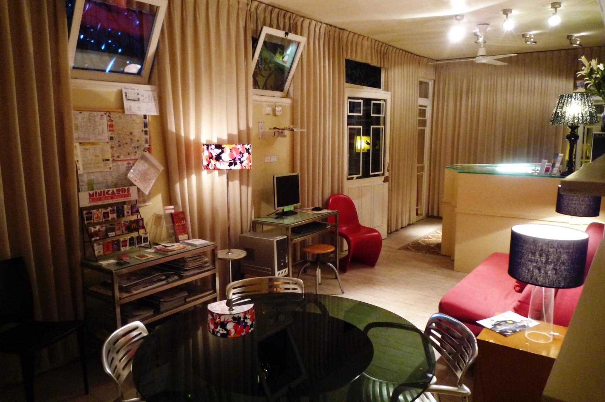 Guest house Casa De Huespedes Dolce Madrid
