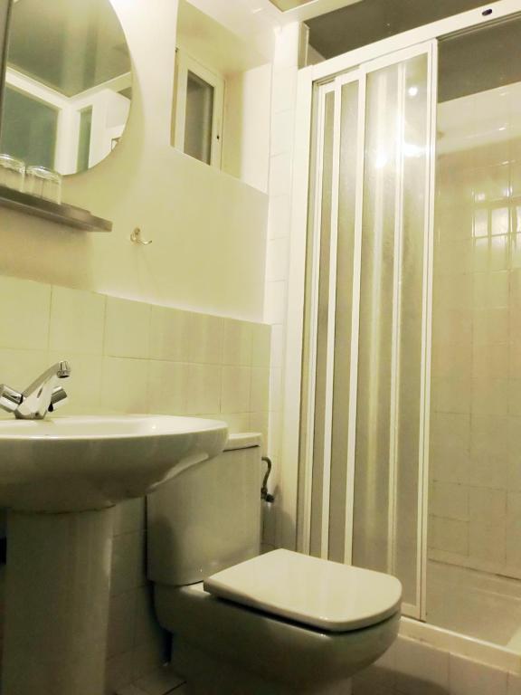 Guest house Casa De Huespedes Dolce Madrid
